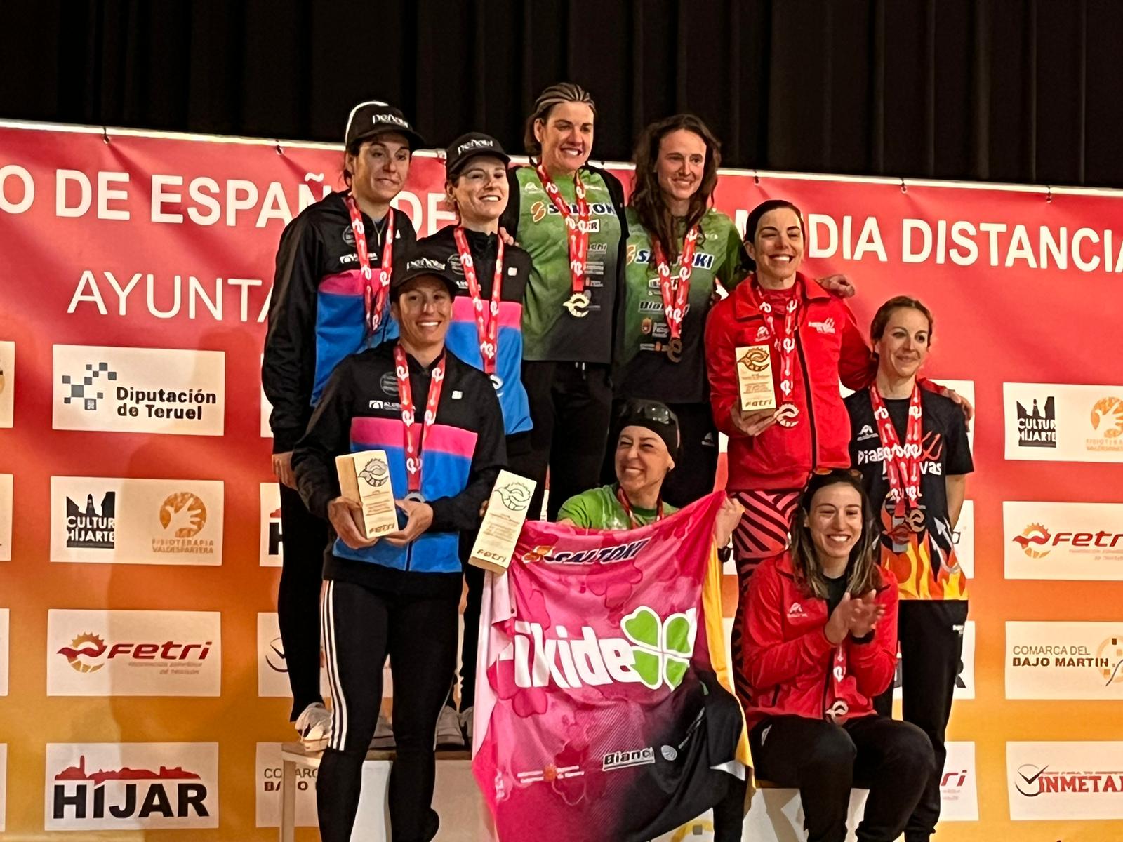 Saltoki Trikideak y Laura G&oacute;mez, vencen en el Campeonato de Espa&ntilde;a de duatl&oacute;n media distancia
